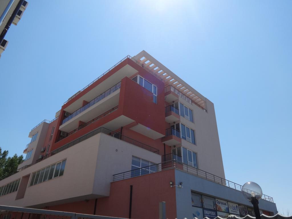 Capuccino Guest Apartments - Free Parking And Wi-Fi Sunny Beach Exterior photo